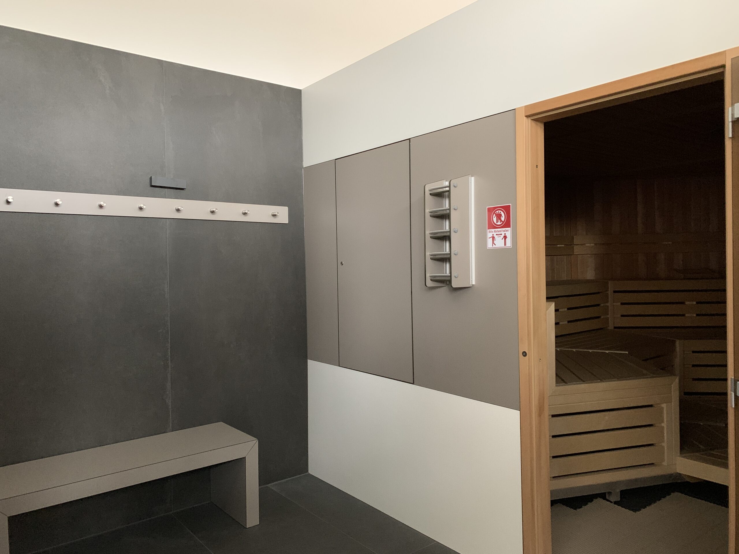 Dusche-Saunabereich Siegen - T1 Gesundheitszentrum