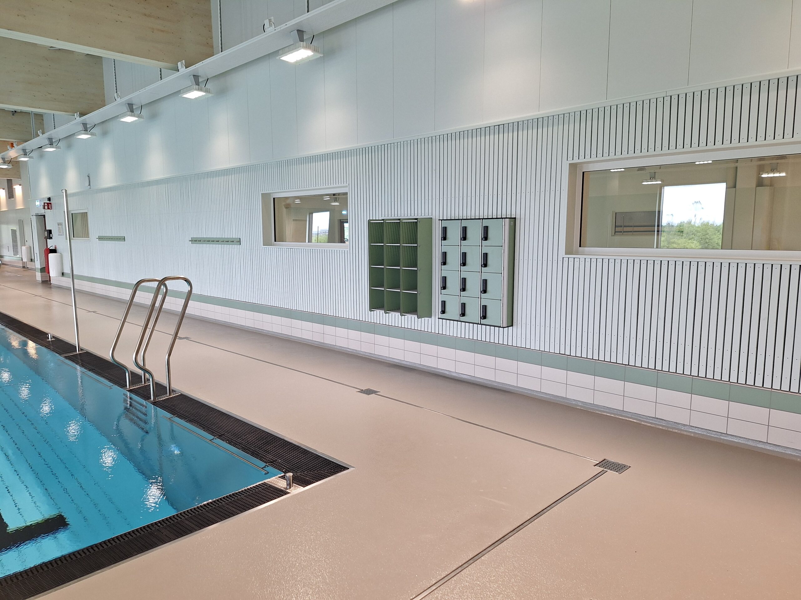 Schranksysteme für Schwimmbad